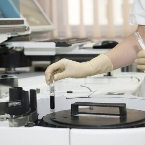 Il corso di Bilogia, immunologia e virologia tratta i concetti di biologia, virus e proprietà immunologiche degli organismi