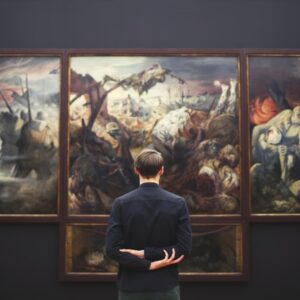 il corso come curatore d'arte insegna la critica dell'arte e curatore e di mostre e musei